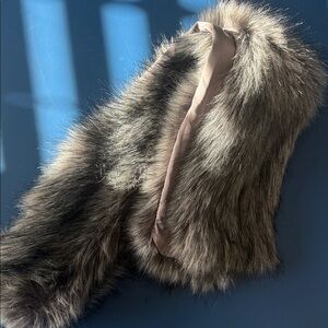 a new day Faux Fur Scarf in Brown and Tan